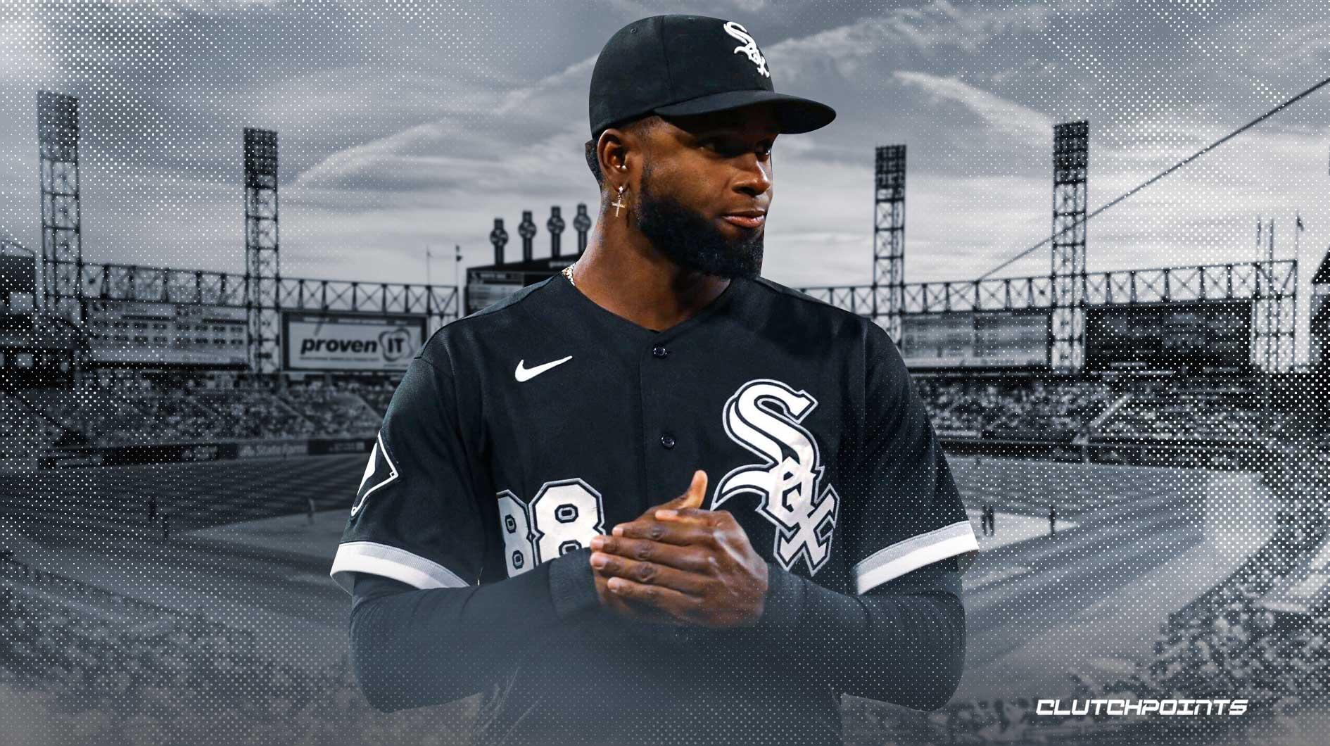 Luis Robert Jr.’s breakout season for White Sox comes to an end after injury move_thumbnail