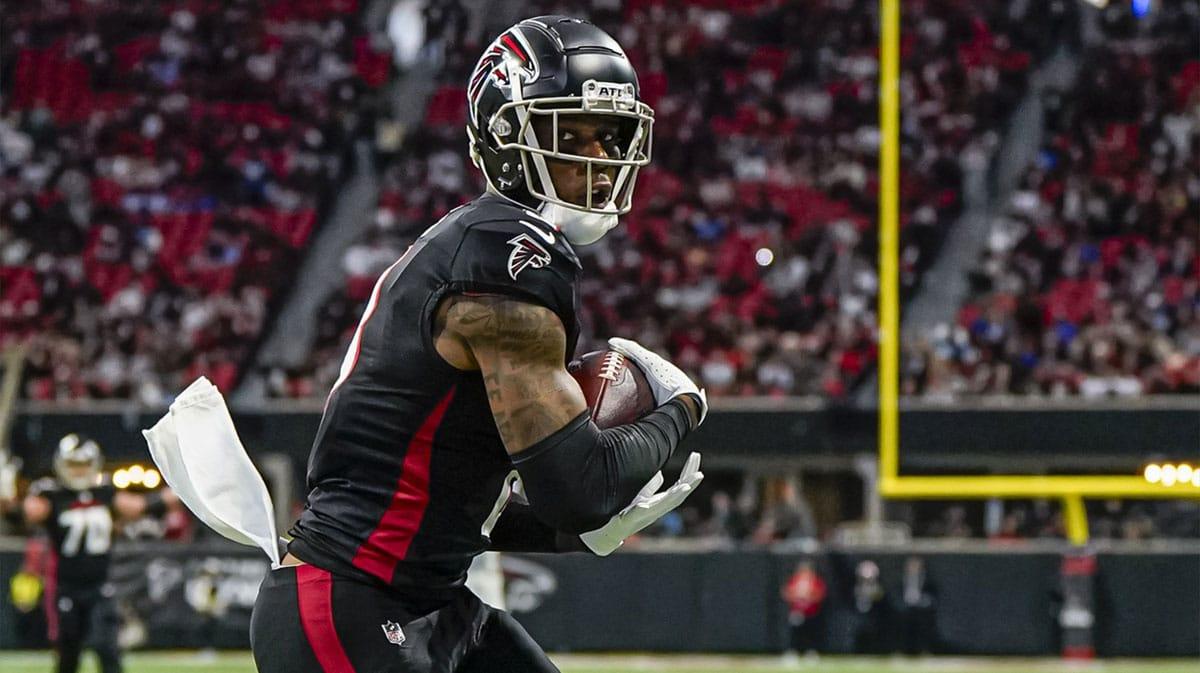 Falcons rumors: What Adam Schefter is hearing on Kyle Pitts injury, trade rumors_thumbnail