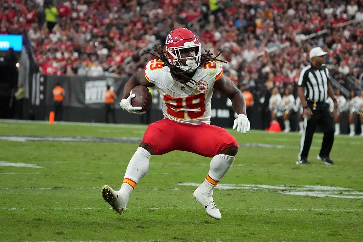 Why Chiefs RB Kareem Hunt was fined $8,172 in Week 3 vs. Giants_thumbnail
