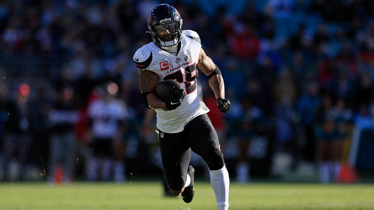 Texans’ Nick Caserio drops telling update on Joe Mixon’s timetable_thumbnail