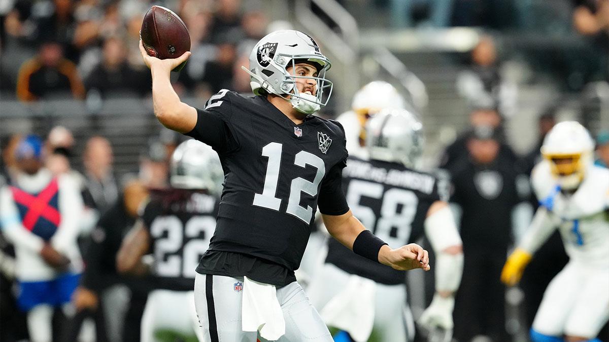 Raiders’ messy QB room gets surprise early injury return_thumbnail