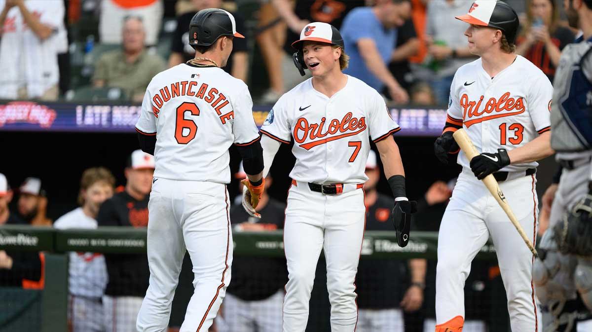Yankees, Orioles benches clear after controversial steal_thumbnail