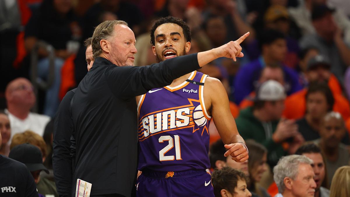 Tyus Jones, Mike Budenholzer disagree on Suns ‘energy’ with pressure mounting_thumbnail