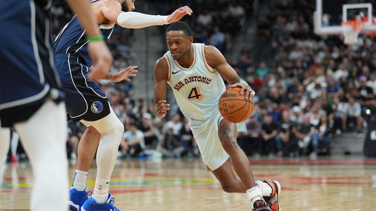 Spurs’ De’Aaron Fox reacts to potential major NCAA basketball change_thumbnail