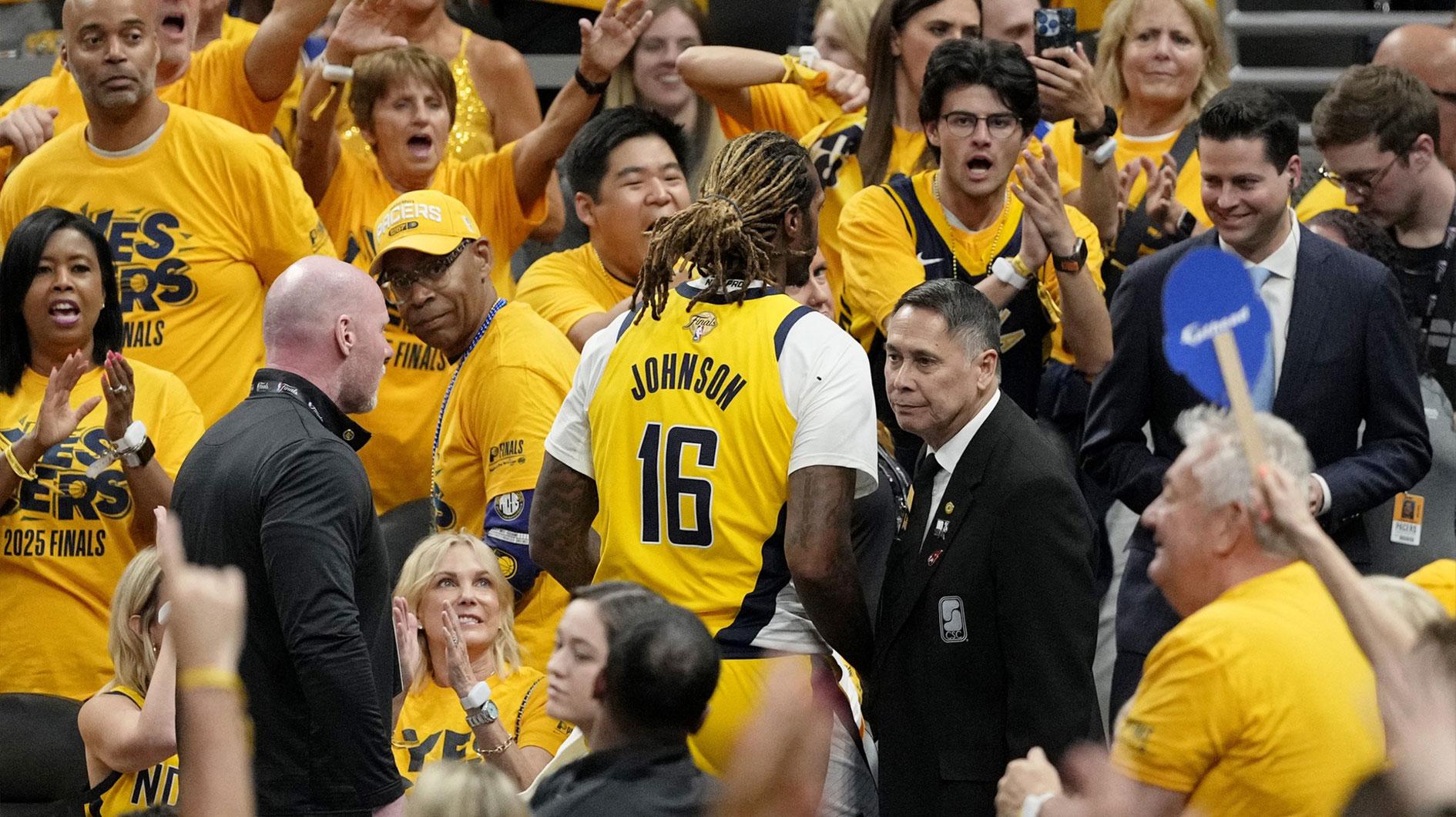 Pacers’ James Johnson’s reaction to wild ejection is pure gold_thumbnail