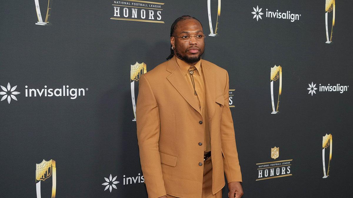 Derrick Henry, Dan Patrick make 2,000-yard Adam Sandler bet for Ravens 2025 season_thumbnail