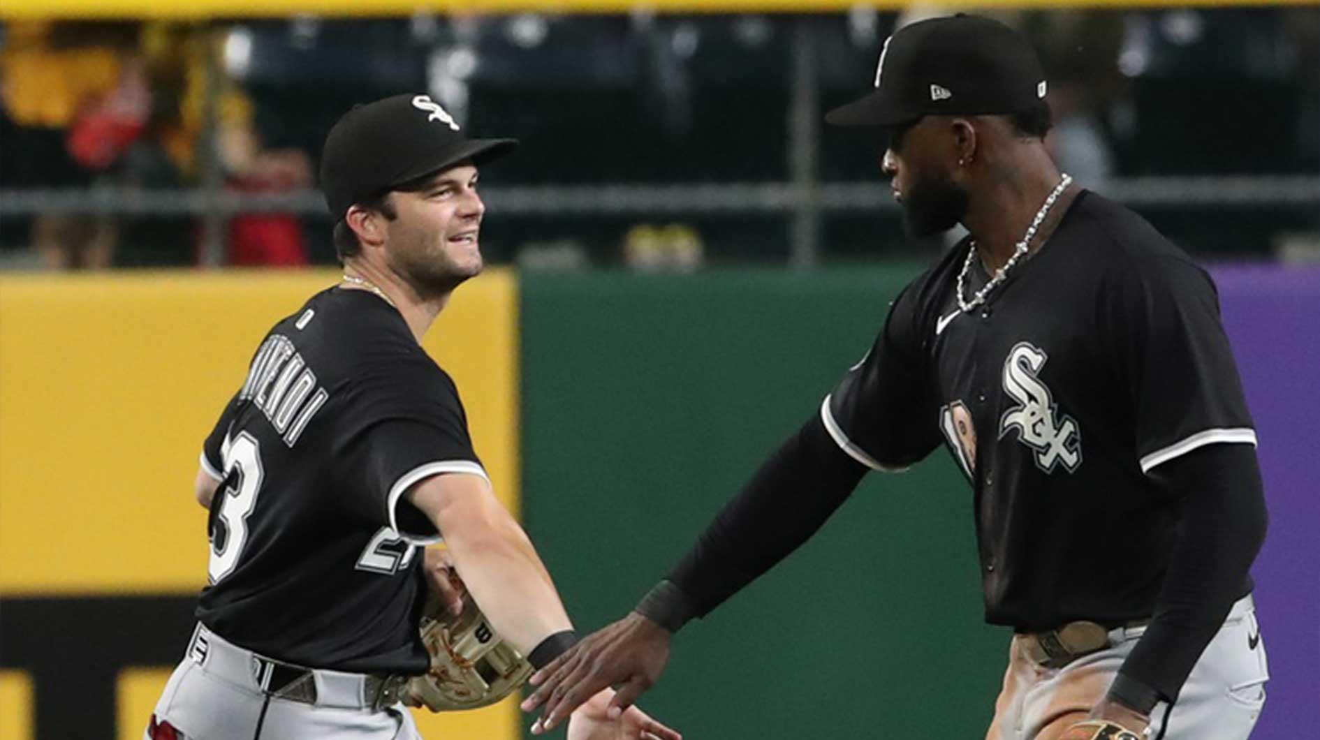 White Sox’s Andrew Benintendi robs Bryce Harper of 3-run homer_thumbnail
