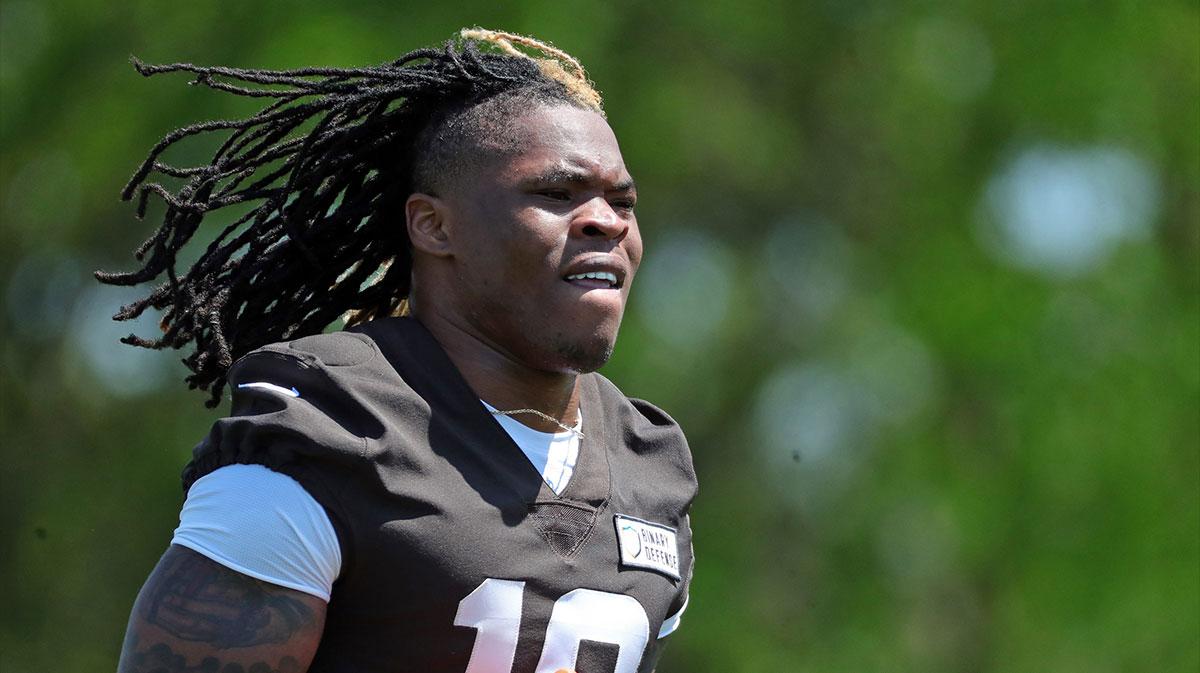 Browns’ Quinshon Judkins not expected to miss games with shoulder injury_thumbnail