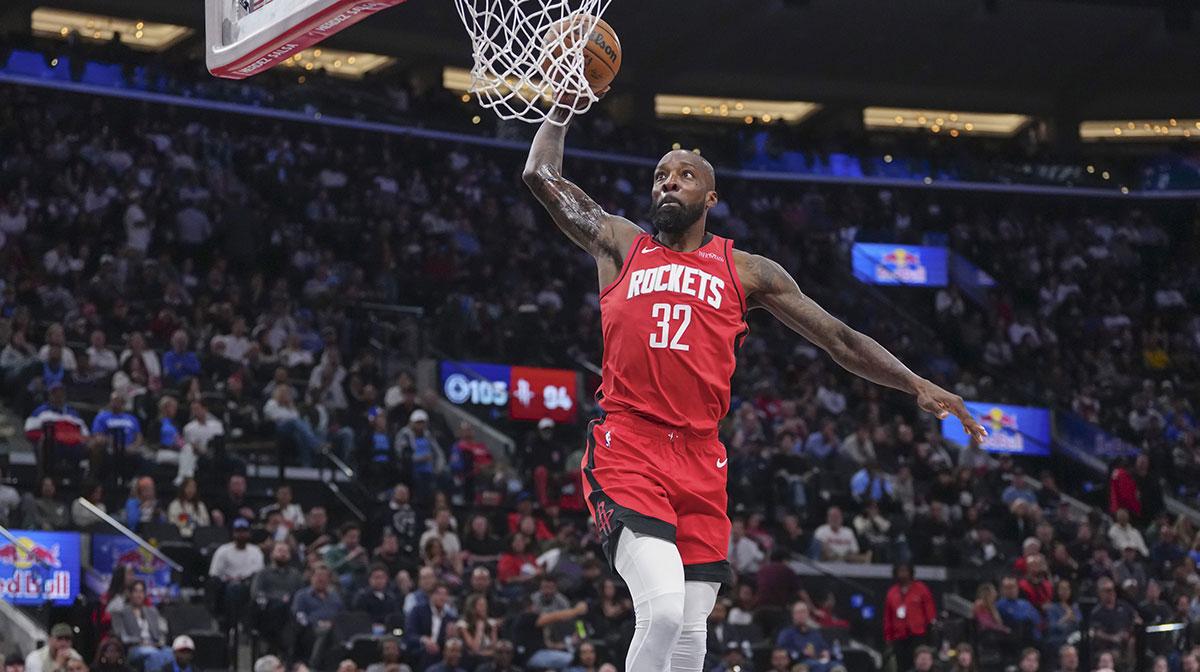Jeff Green continues to defy odds, will play 18th season despite open heart surgery in 2011_thumbnail
