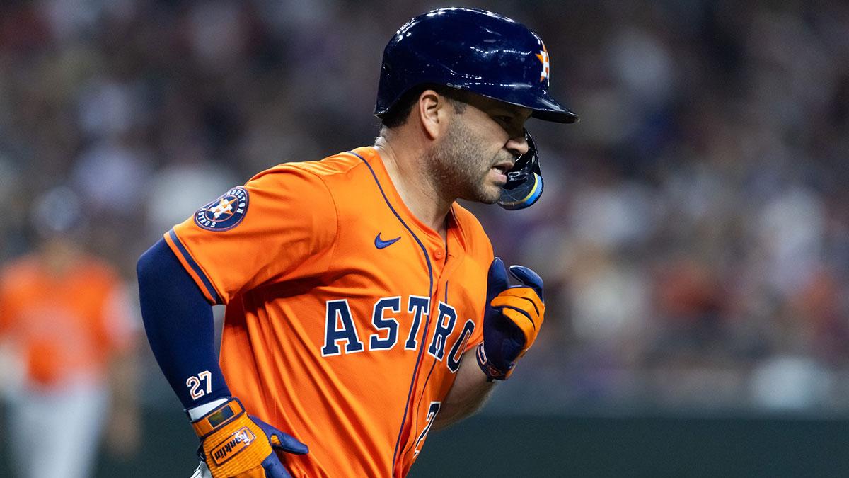 Astros’ Jose Altuve addresses Carlos Correa trade rumors with possible reunion looming_thumbnail