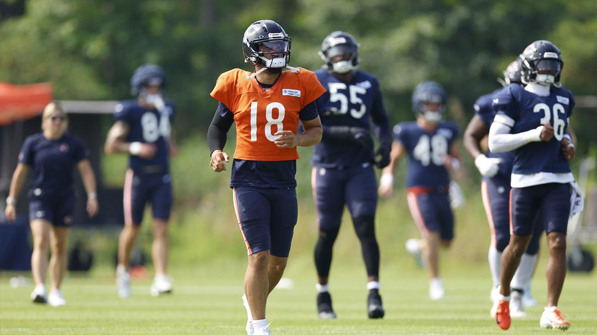Bears’ Caleb Williams gets advice from Mitchell Trubisky_thumbnail