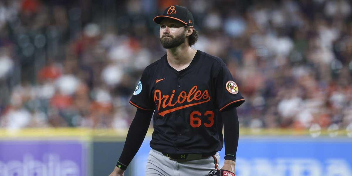 Orioles’ Brandon Young injures hamstring in first start since perfect game bid_thumbnail