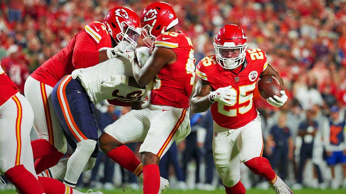 Chiefs RB Elijah Mitchell continues to impress with preseason touchdown_thumbnail