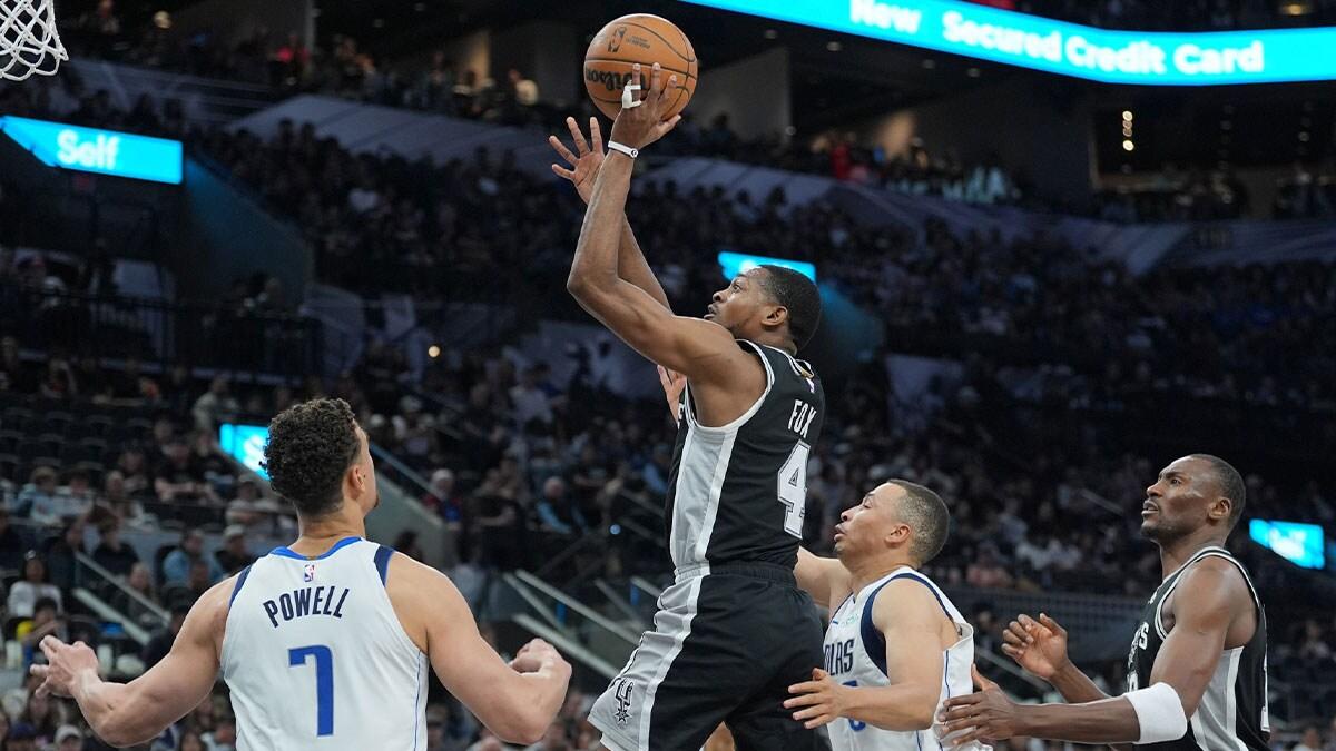 De’Aaron Fox posts message after signing $229 million contract with Spurs_thumbnail