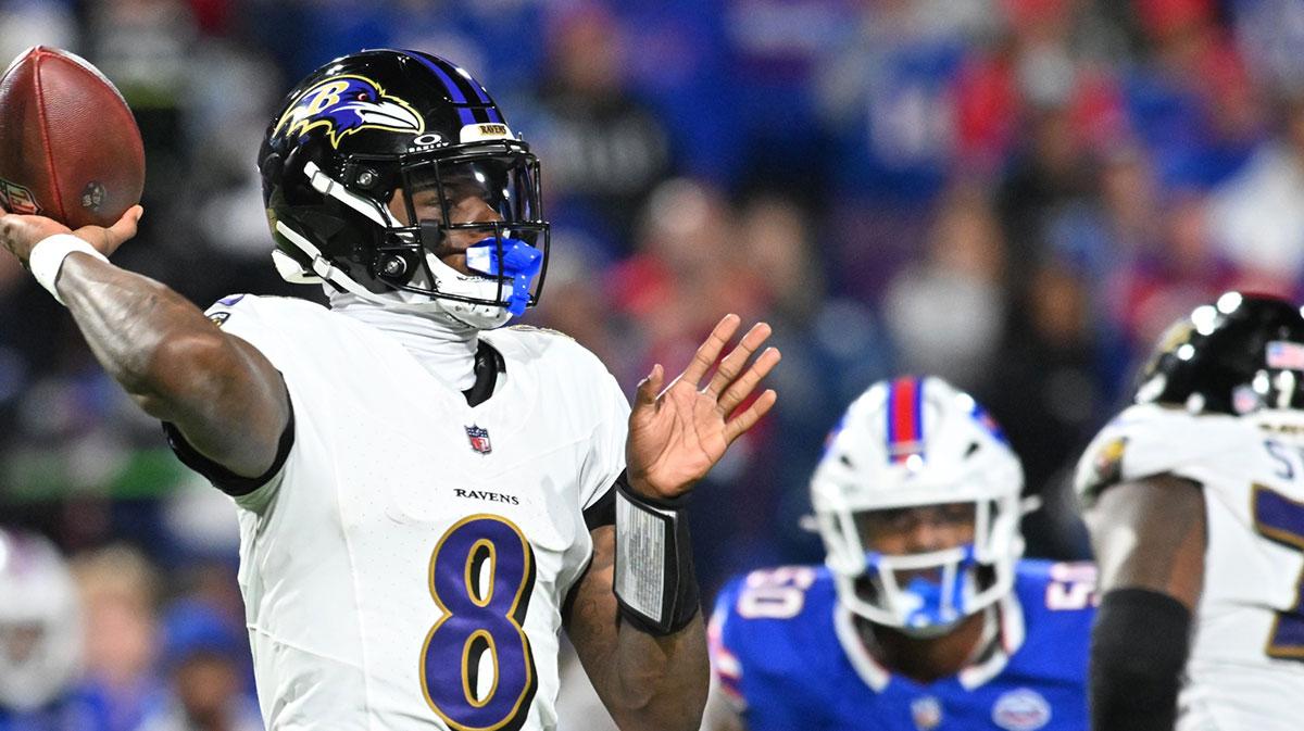 Bills fan in hot water after slapping DeAndre Hopkins, Lamar Jackson_thumbnail