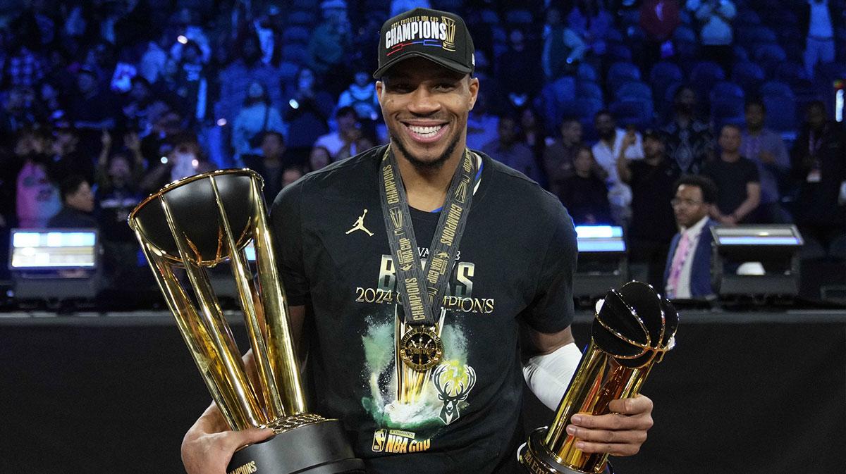 Blake Griffin roasts Bucks’ Giannis Antetokounmpo over NYC vacation_thumbnail