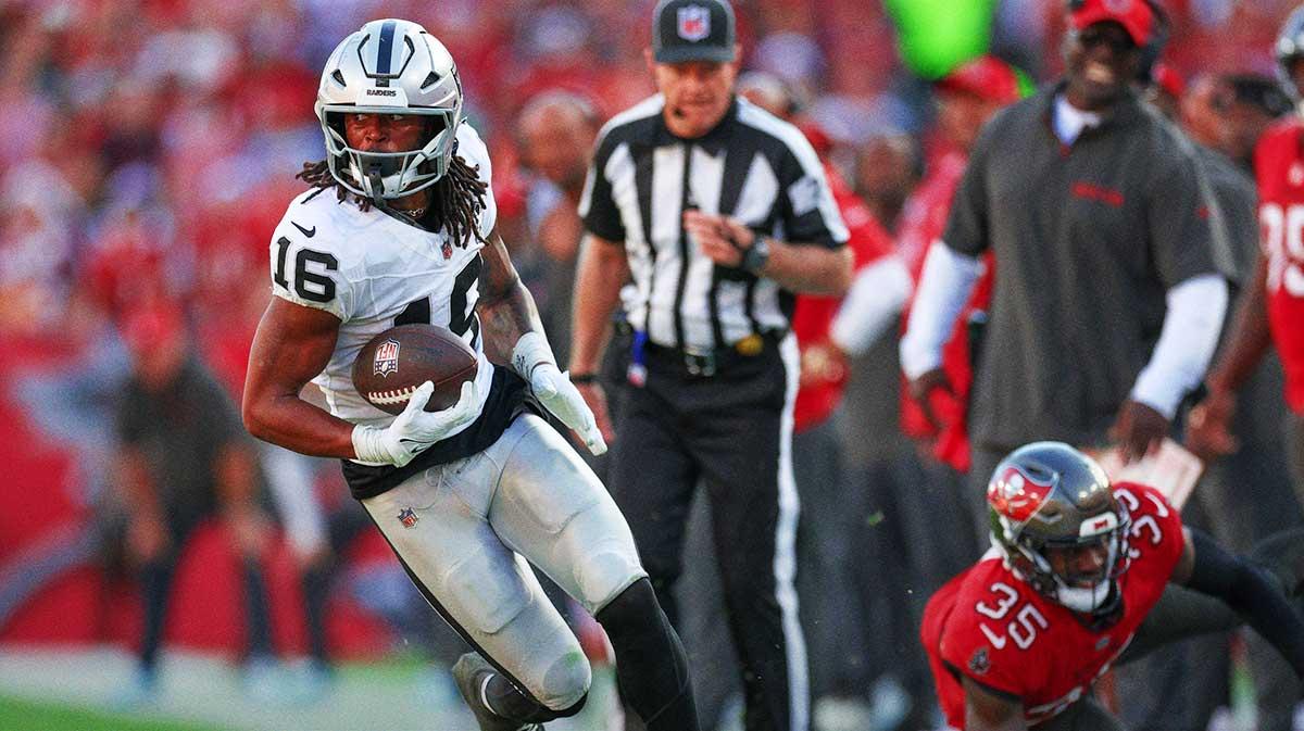 Raiders WR Jakobi Meyers embraces Las Vegas homecoming and fatherhood_thumbnail