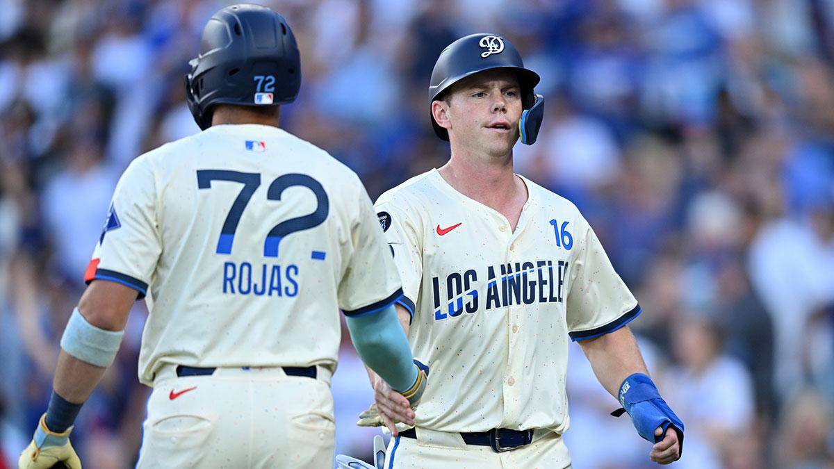 Dodgers’ Dave Roberts offers Will Smith update before Giants clash_thumbnail