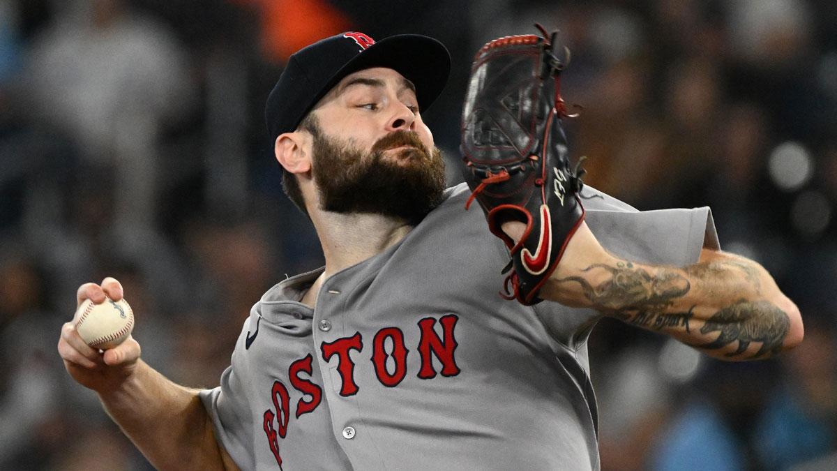 Red Sox’s Lucas Giolito out for Yankees series with elbow injury_thumbnail