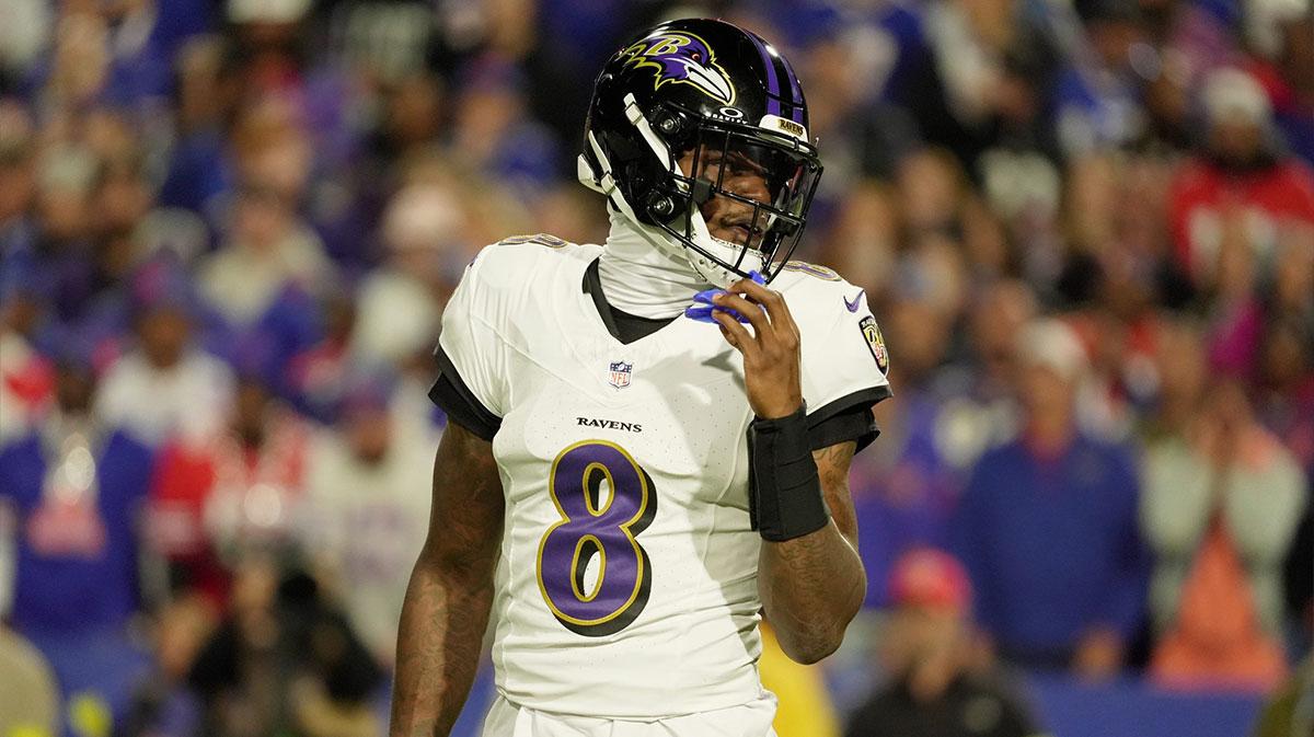 Ravens’ Lamar Jackson escapes fine for incident with Bills fan_thumbnail