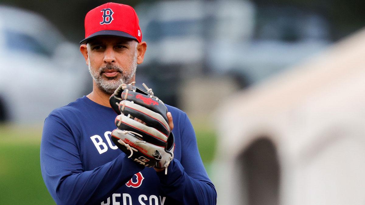 Red Sox manager Alex Cora’s Legal Seafood story proves he’s beloved in Boston_thumbnail