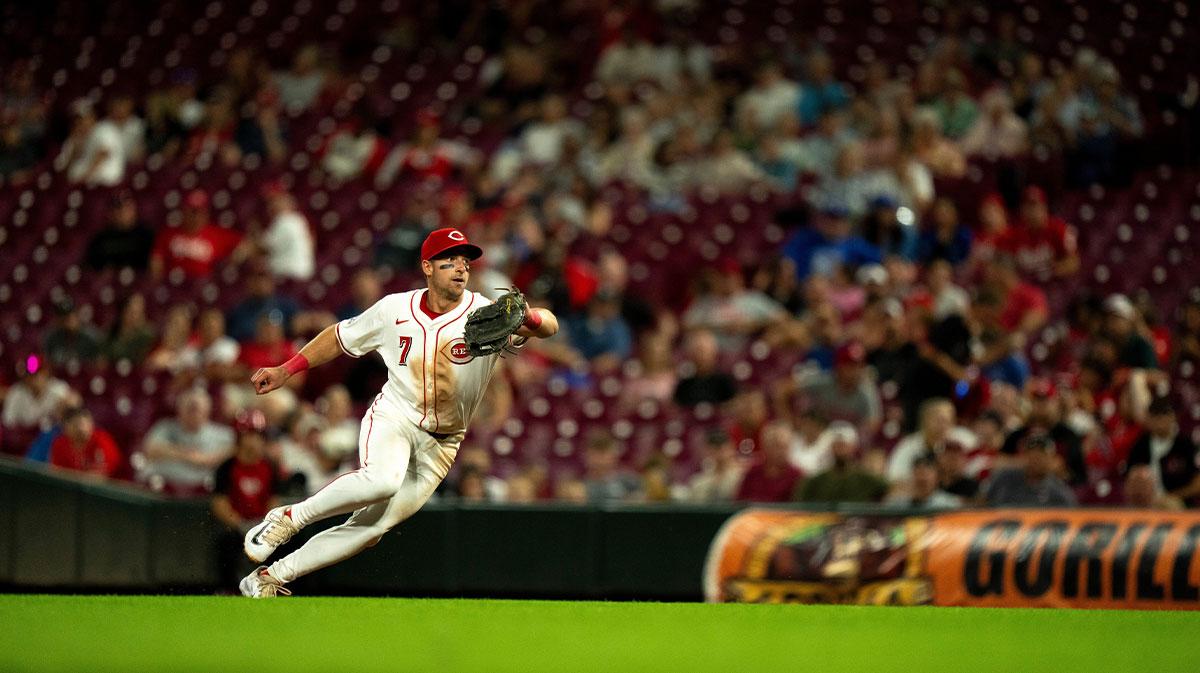 Reds’ Spencer Steer saves game with incredible catch vs. Padres_thumbnail
