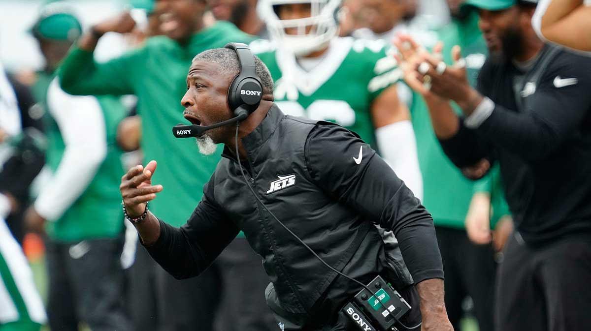 Jets’ Aaron Glenn gives Josh Allen his flowers ahead of Bills tilt_thumbnail
