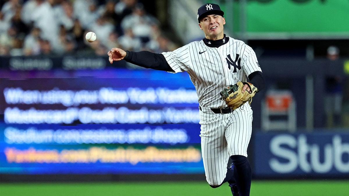 Yankees’ Anthony Volpe not sure if he needs surgery for shoulder injury after ALDS_thumbnail