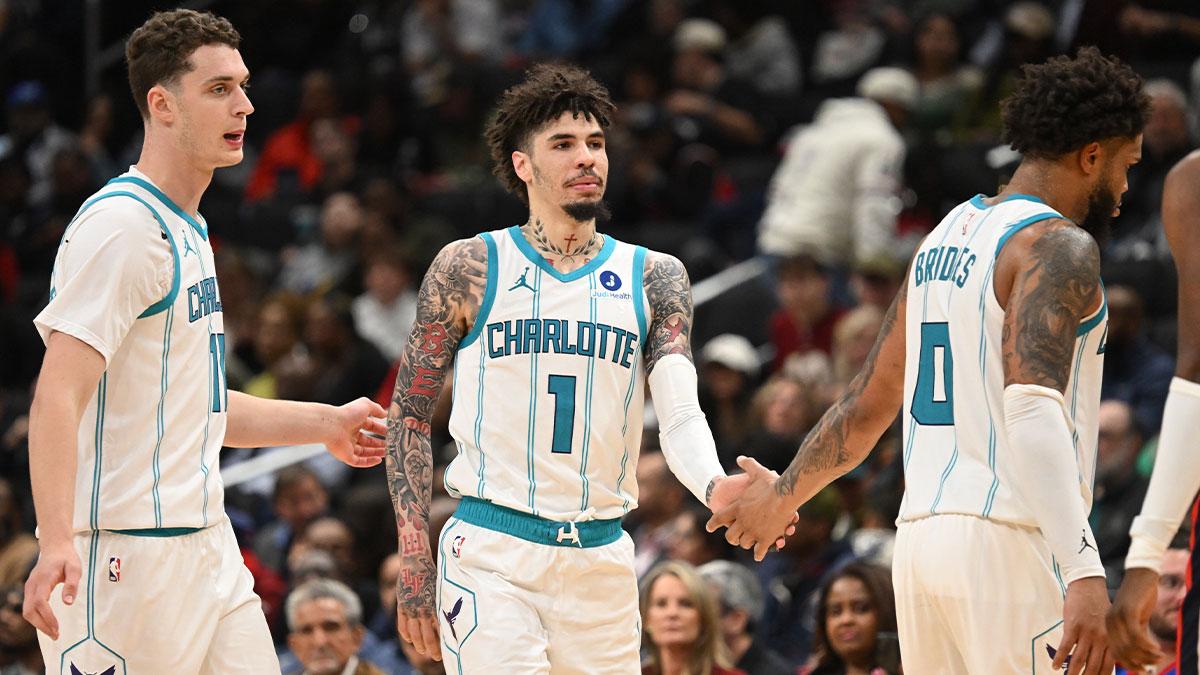 How Hornets’ LaMelo Ball inspired Miles Bridges by calling out ‘bum’ play_thumbnail