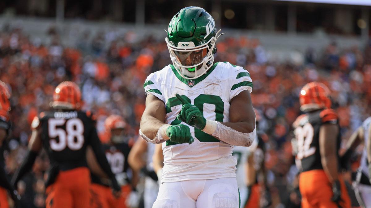 Jets’ Breece Hall TD pass caps wild comeback vs. Bengals for Aaron Glenn’s 1st win_thumbnail