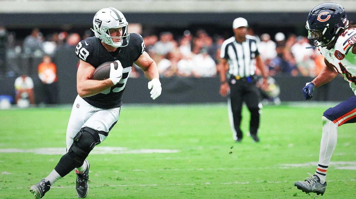 Raiders TE Brock Bowers returns to practice ahead of Jaguars clash_thumbnail