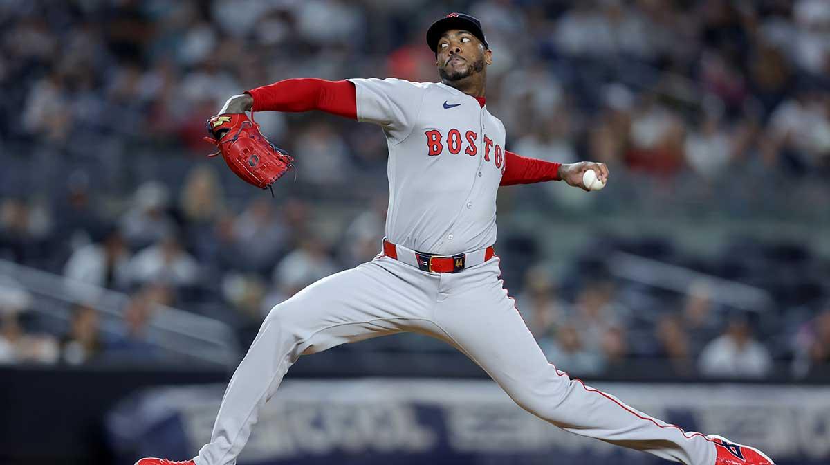 Aroldis Chapman gives firm response to Yankees return chances_thumbnail