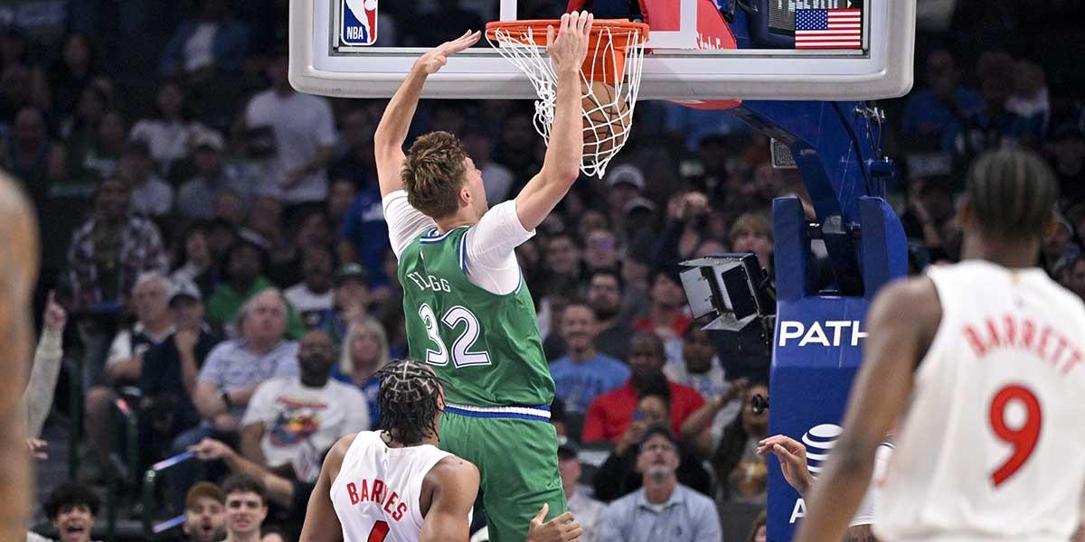 Mavericks Fans erupt after Cooper Flagg sets new career-high with thunderous dunk_thumbnail