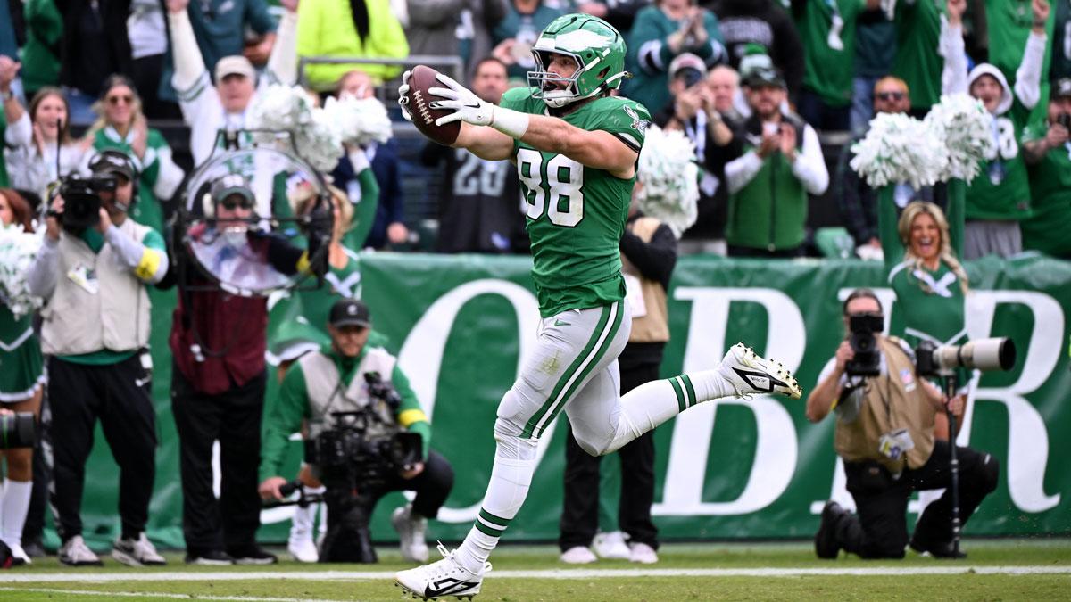 Eagles’ Dallas Goedert enters Gronk, Travis Kelce territory with TD barrage_thumbnail