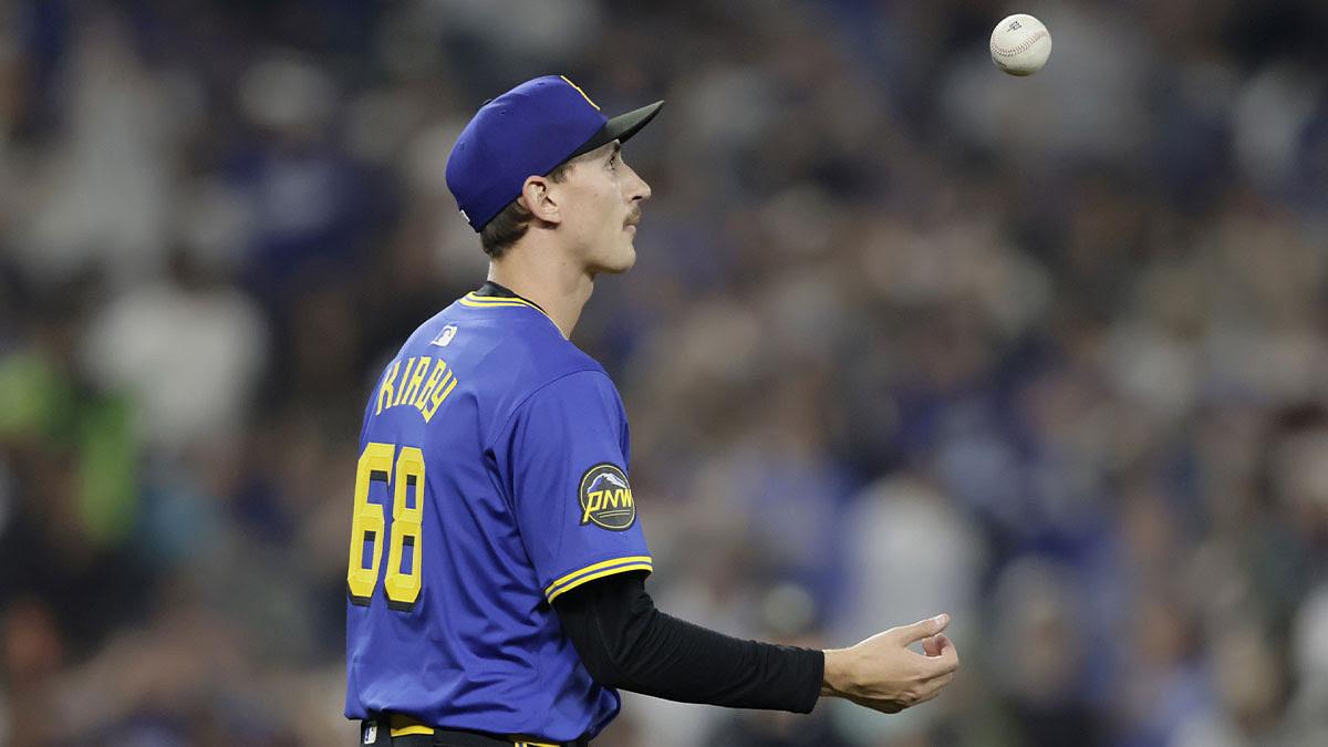 Mariners’ George Kirby, Luis Castillo tabbed for ALDS starts_thumbnail