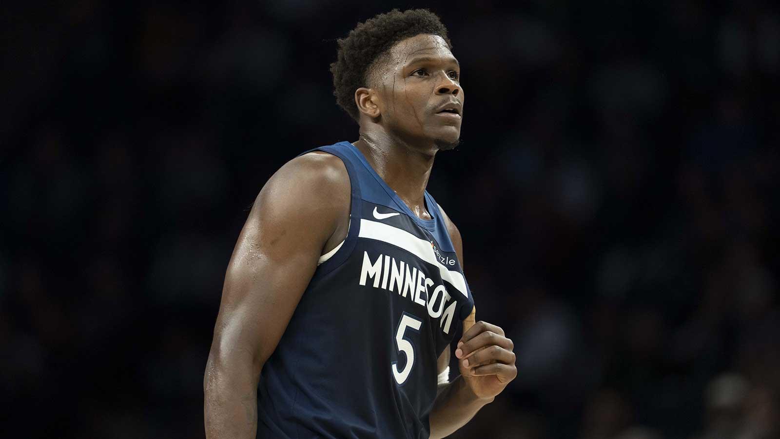 Timberwolves’ Anthony Edwards,Donte DiVincenzo showcase incredible lob connection on slam_thumbnail