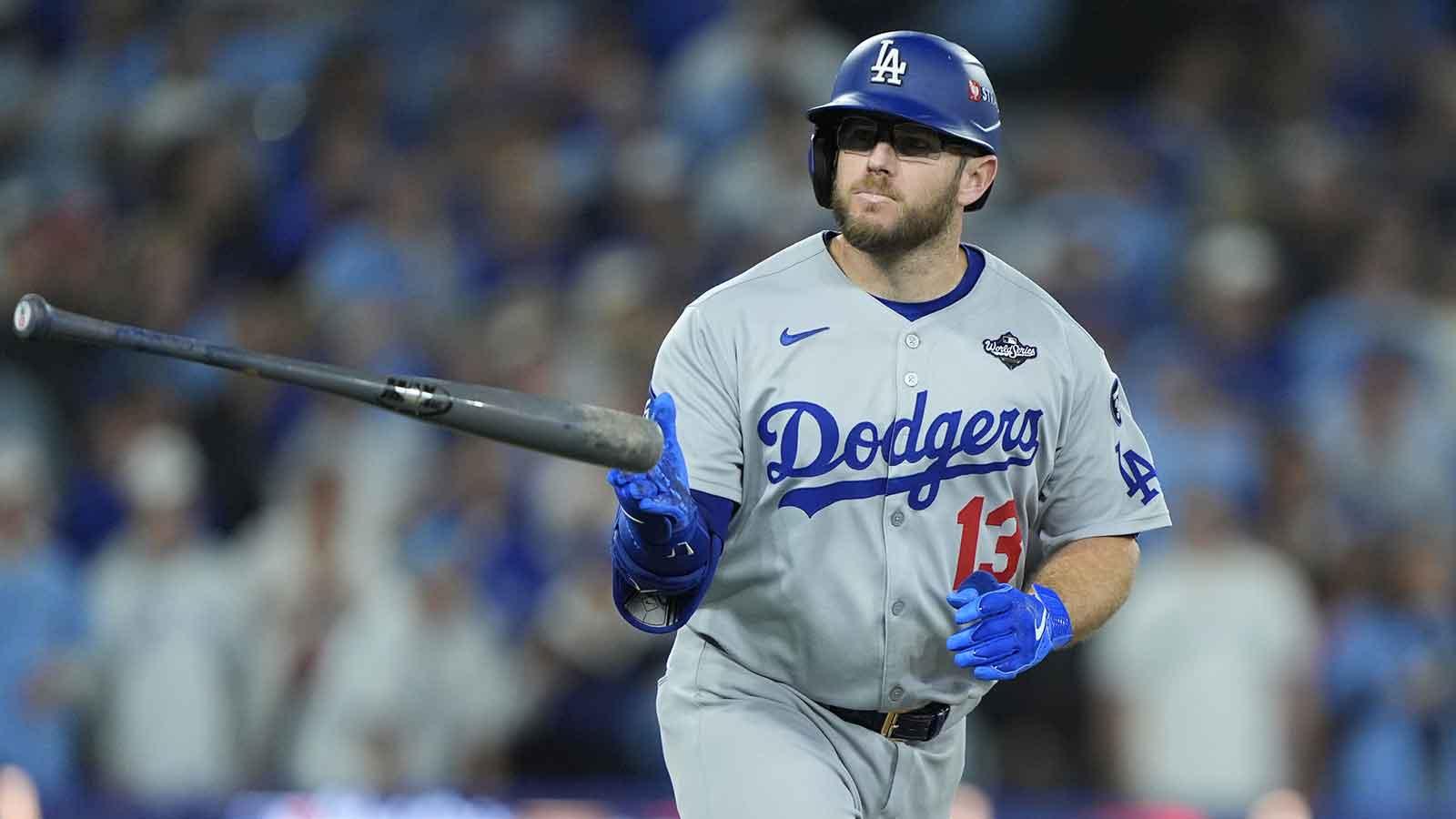 Max Muncy gets 100% real on Dodgers picking up his contract option_thumbnail