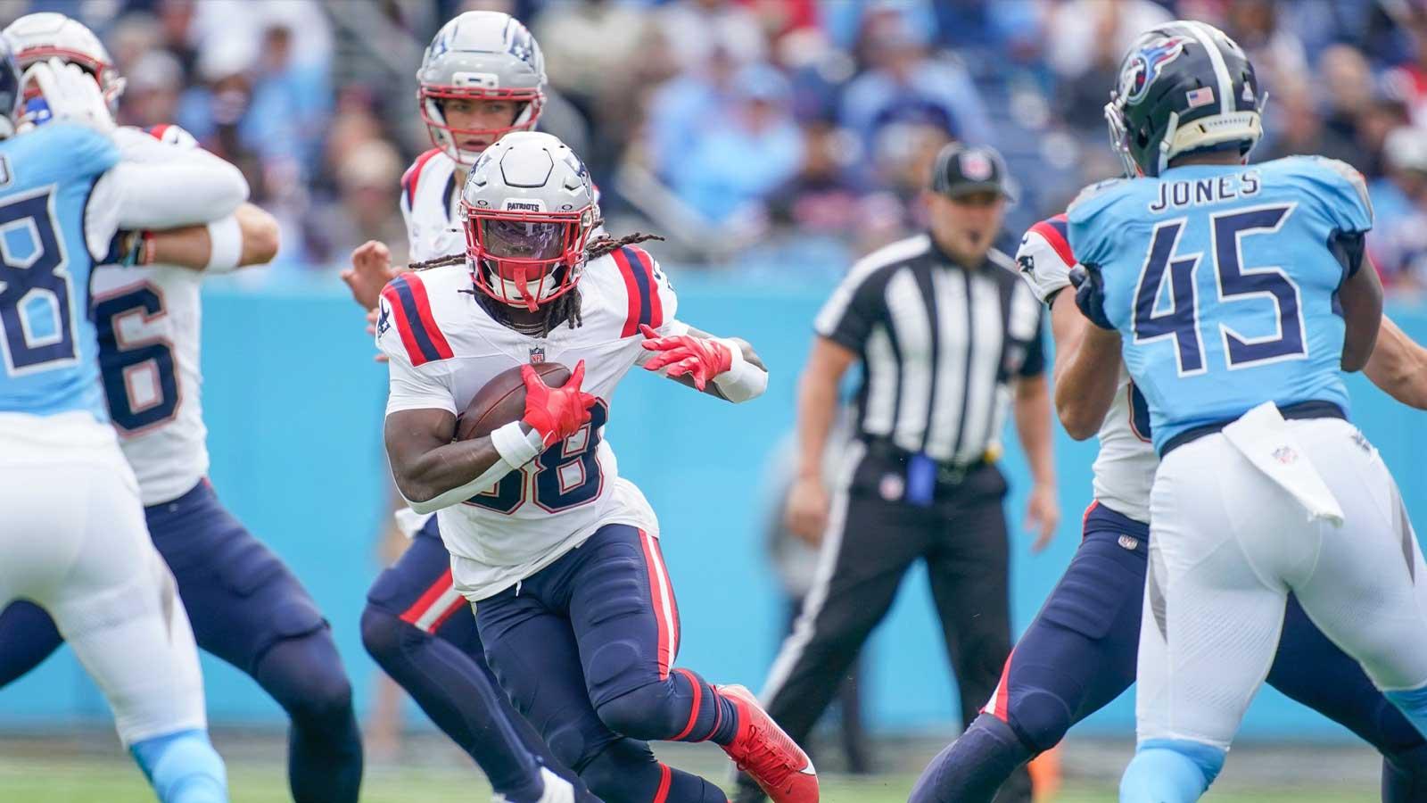 Patriots’ Rhamondre Stevenson’s expected injury return ramps up fantasy football questions_thumbnail