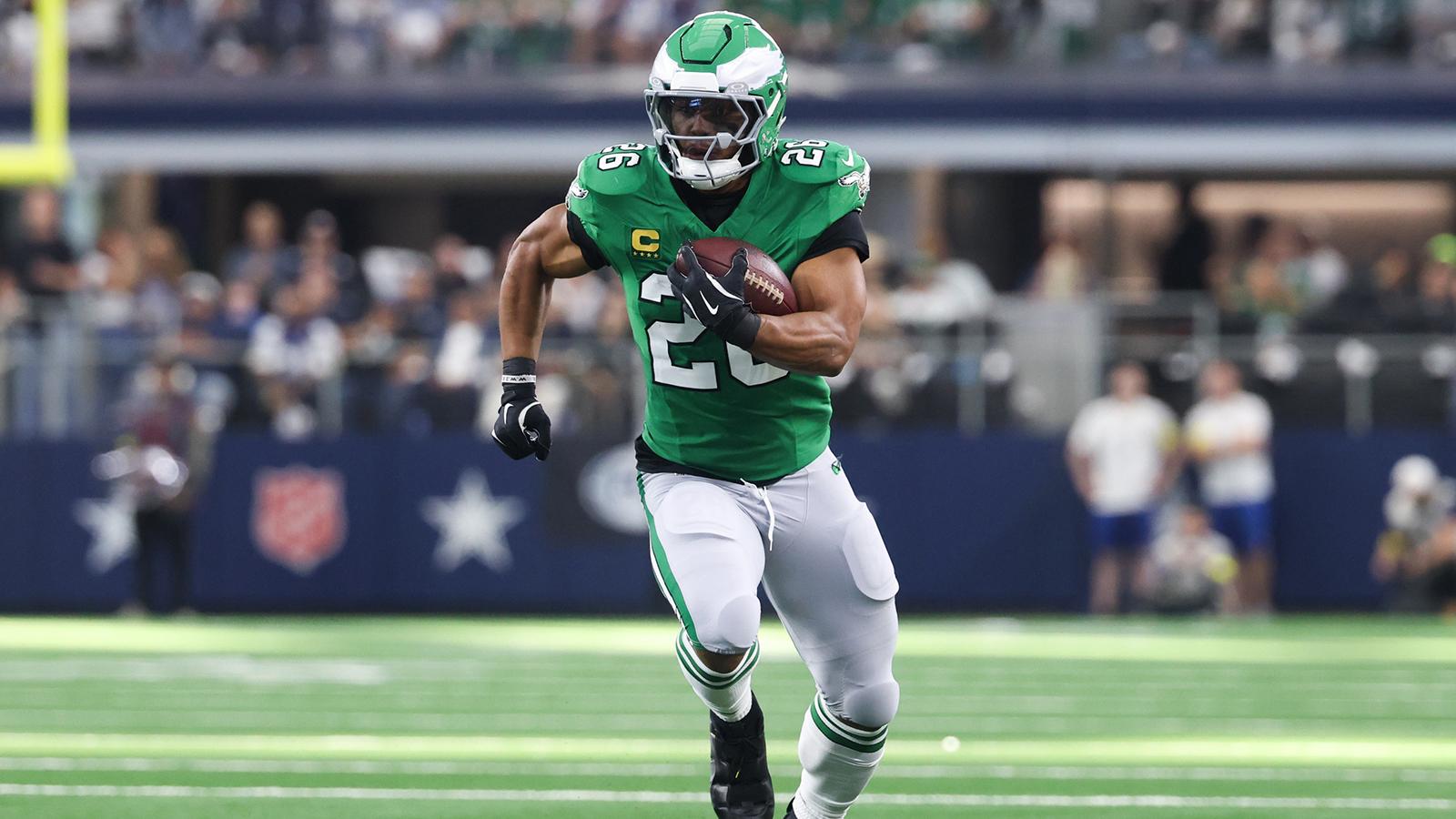 DeVonta Smith, Saquon Barkley on injury report ahead of Eagles-Bears clash_thumbnail