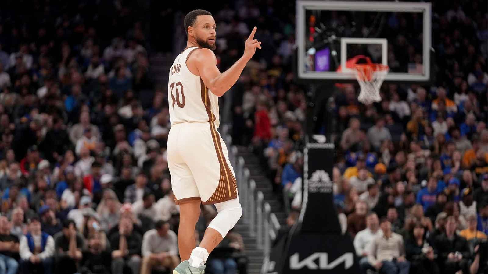 Is Stephen Curry playing tonight? Warriors vs. Timberwolves injury report_thumbnail