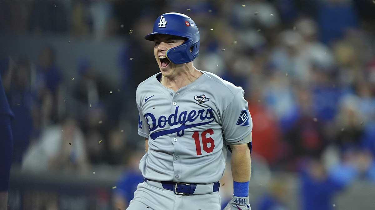 Will Smith blasts Game 7 11th-inning home run_thumbnail