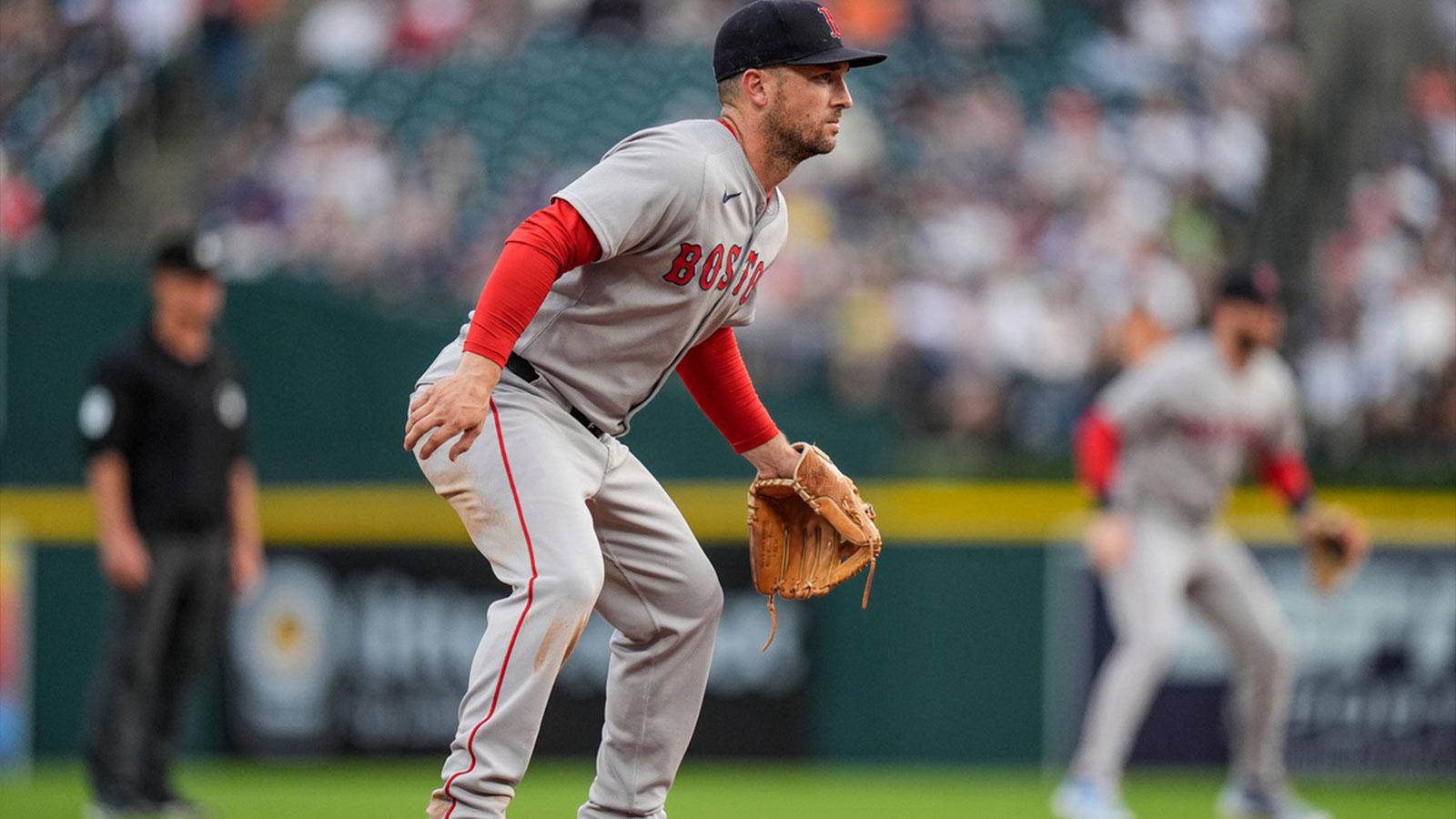 Red Sox rumors: Boston predicted to re-sign Alex Bregman, pull off Ketel Marte trade_thumbnail