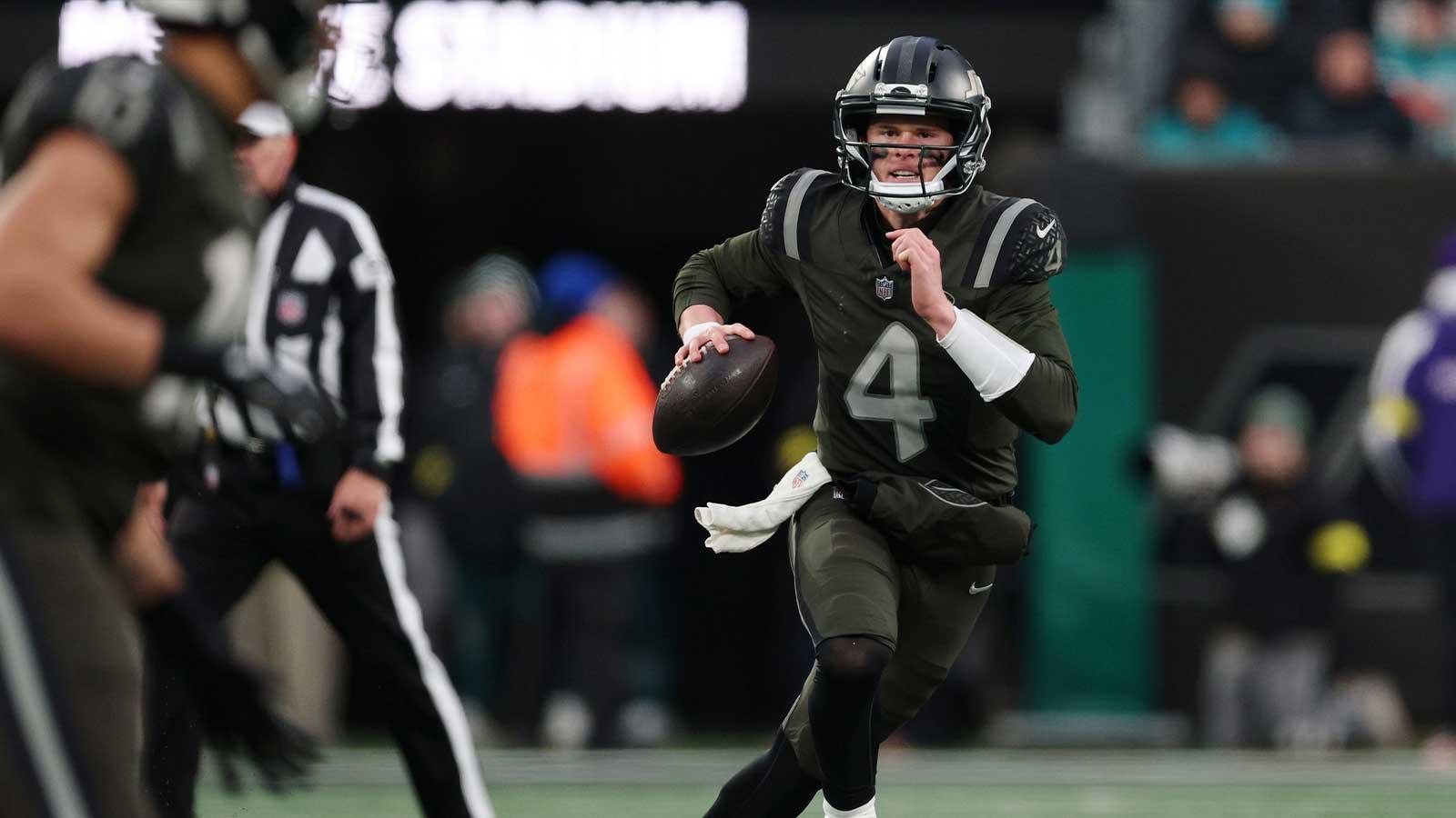 Jets QB Brady Cook officially named starter for Week 15 Jaguars tilt_thumbnail