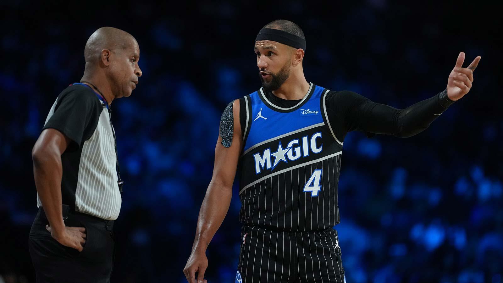 Magic’s Jalen Suggs exits NBA Cup Semifinals with hip injury_thumbnail