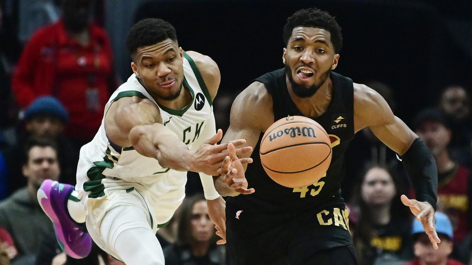 Cavaliers trade Evan Mobley for Giannis in latest Zach Lowe proposal_thumbnail