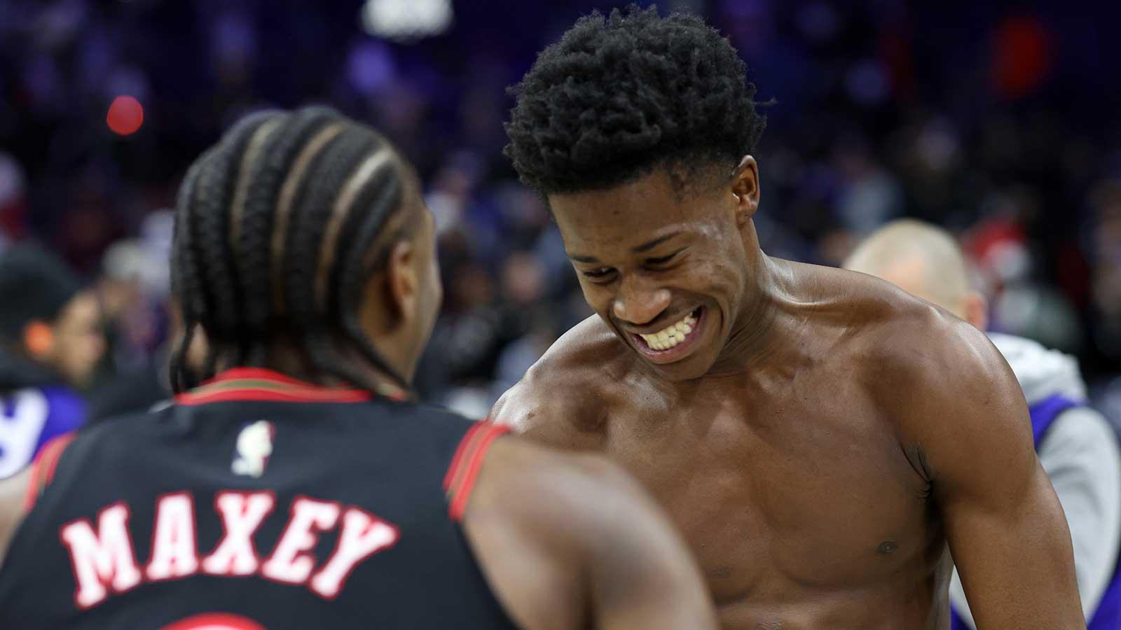 Tyrese Maxey’s game-saving block had 76ers’ Joel Embiid forgetting about VJ Edgecombe’s game-winner_thumbnail