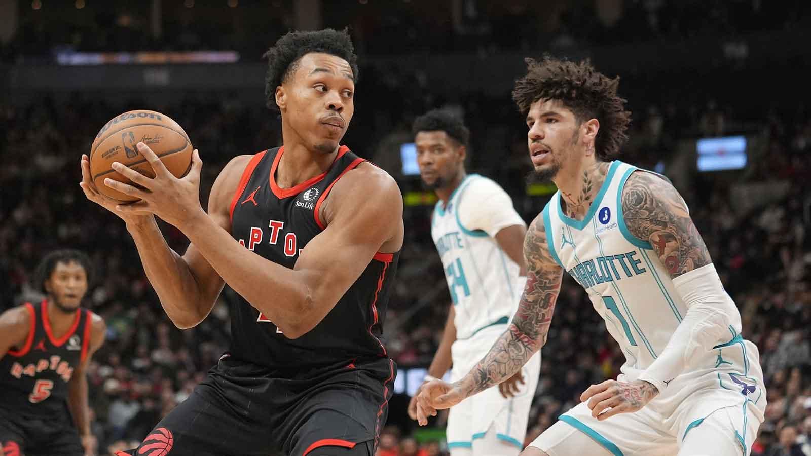 Hornets’ LaMelo Ball hilariously ran out onto the court with Raptors_thumbnail