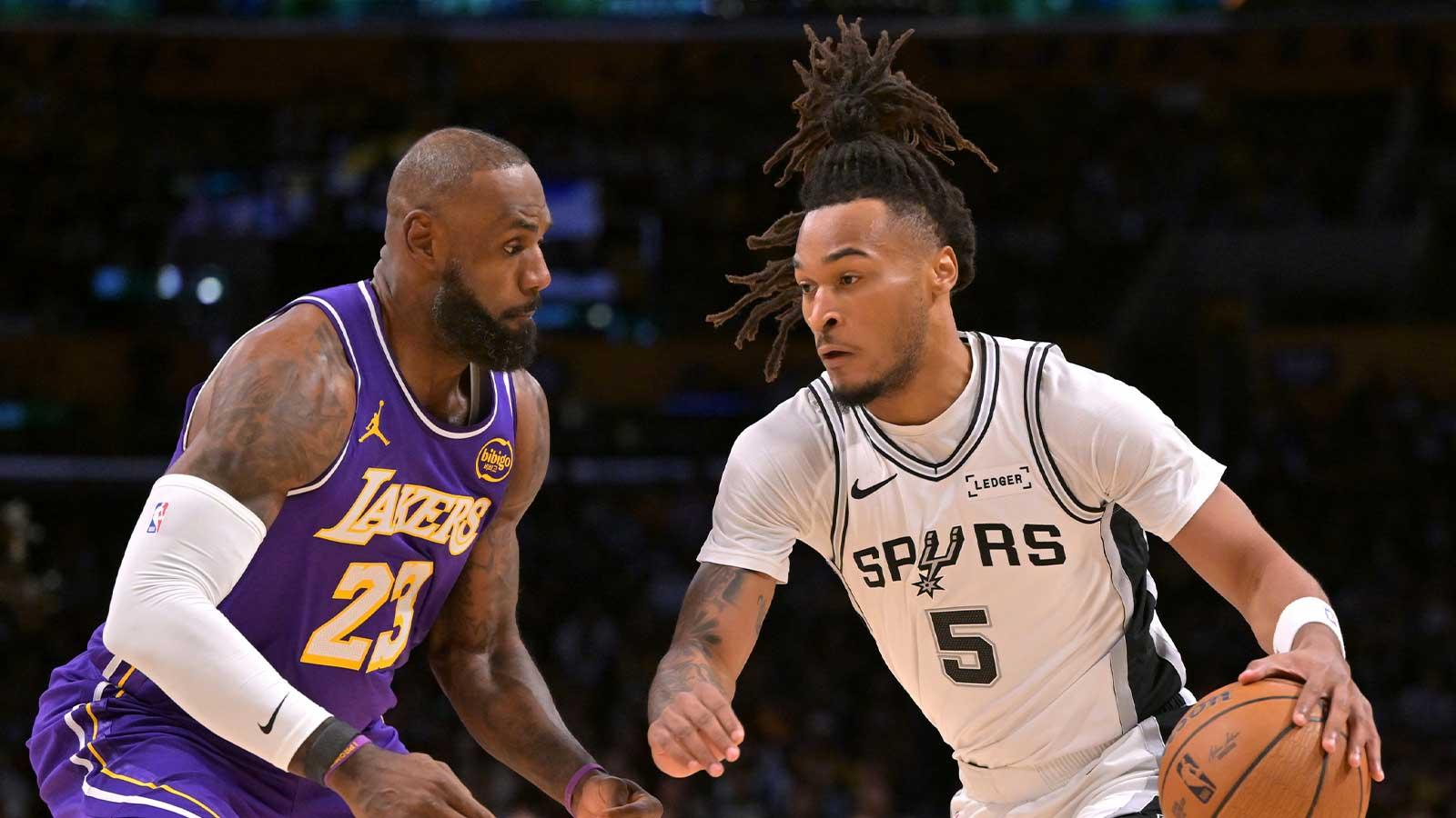 Spurs’ Stephon Castle gets 12-word LeBron James message on signed Lakers jersey_thumbnail