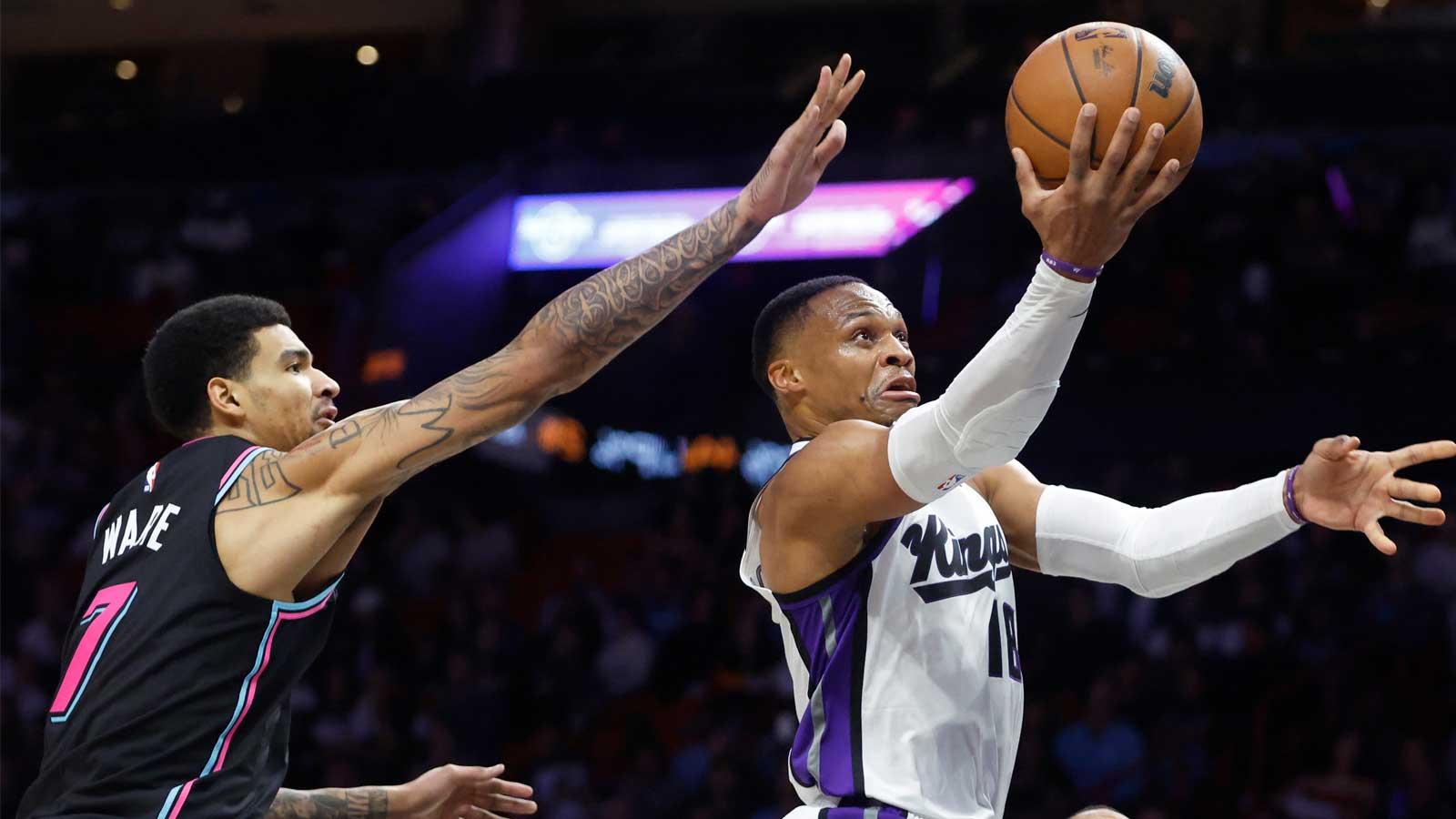 Kings’ Russell Westbrook caught on video going after ‘Westbrick’ heckler_thumbnail